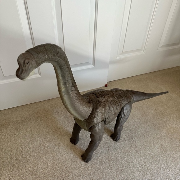 HUGE Action Figure Dinosaur - 27” tall, 41” long - Over 3ft. Nose to Tail - Picture 5 of 5